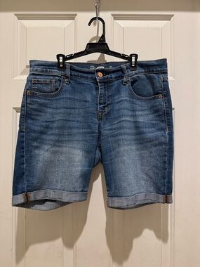 Old Navy Jean Shorts Size 10